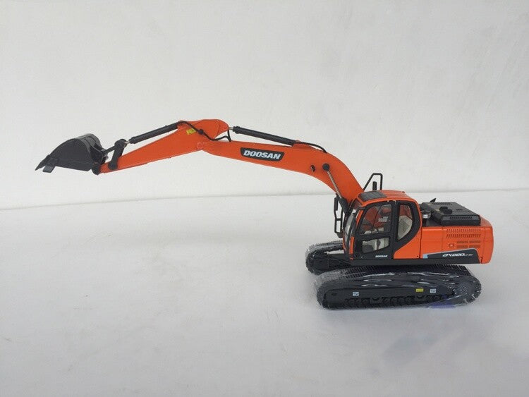 1:40 30CM DOOSAN DX220LC-9C Excavator Contruct Machine Equipment Diecast Model