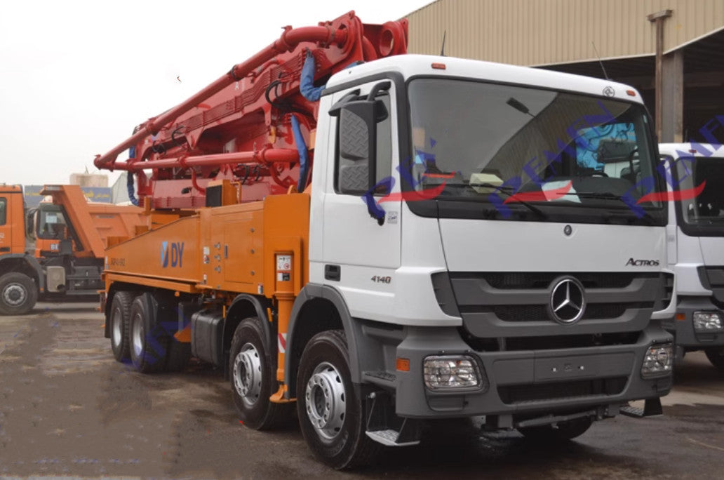 1:50 25CM DY Concrete Pump Truck Construction Machinery Diecast Model Red Color