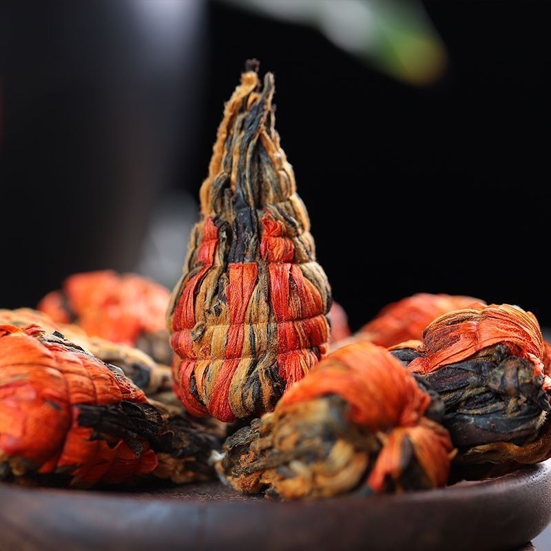 Yunnan Dian Hong Tea Lily Pagoda 250g