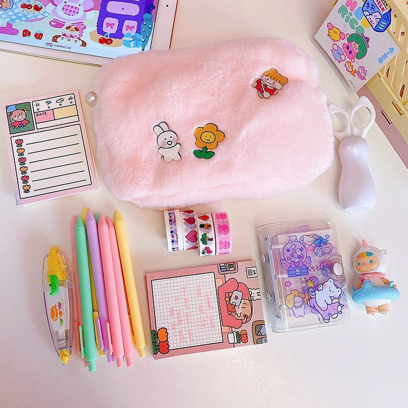 Plush Cosmetic Bag Student Large Storage Bag Travel Makeup Pouch Holder 16*24 CM