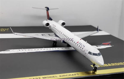 Geminijets for DELTA for BOMBARDIER CRJ900 N821SK 1/200 Aircraft Pre-built Model