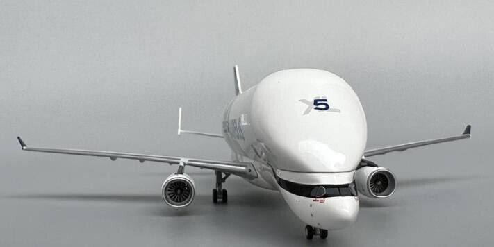 1:400 NG Model Airbus A330-700L Beluga XL Passenger Airplane Diecast Plane Model
