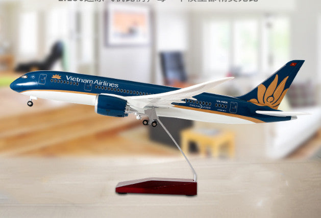 1:130 43CM Vietnam Airlines BOEING 787 Plane Landing Gear Resin Aircraft Model