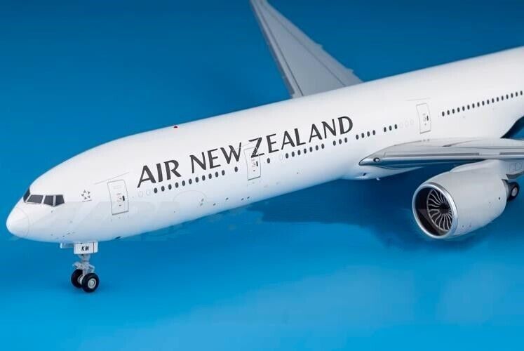 1:200 37CM JC Wings AIR NEW ZEALAND BOEING 777-300ER Airplane Diecast Model