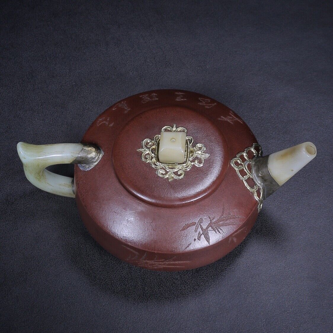 Chinese Yixing Zisha Clay Handmade Exquisite Teapot （周盘（镶玉） 底款：杨彭年）