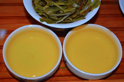 Yunnan Pu Erh Tea Cake Natural Pu’er Raw Tea Premium Loose Leaf 100g