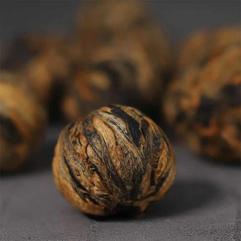 Chinese Dian Hong Cha Yunnan Black Tea Ball Hydrangea Dragon Ball Golden Ball