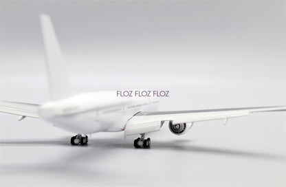 JC Wings for Boeing B777-200 Blank Flaps Down 1:400 Aircraft Pre-built Model