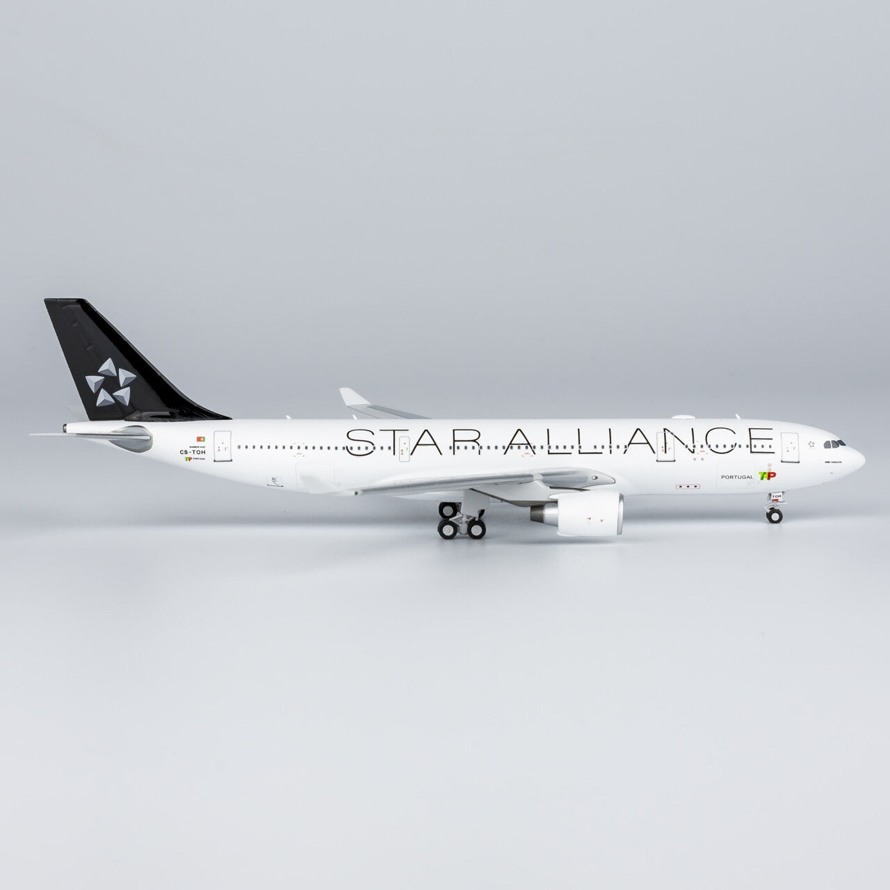 1:400 NG Model TAP Portugal STAR ALLIANCE AIRBUS A330-200 Airplane Diecast Model