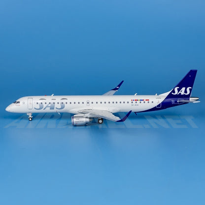 1:200 JC Wings Scandinavian Airlines ERJ-190-200LR Airplane Diecast Model