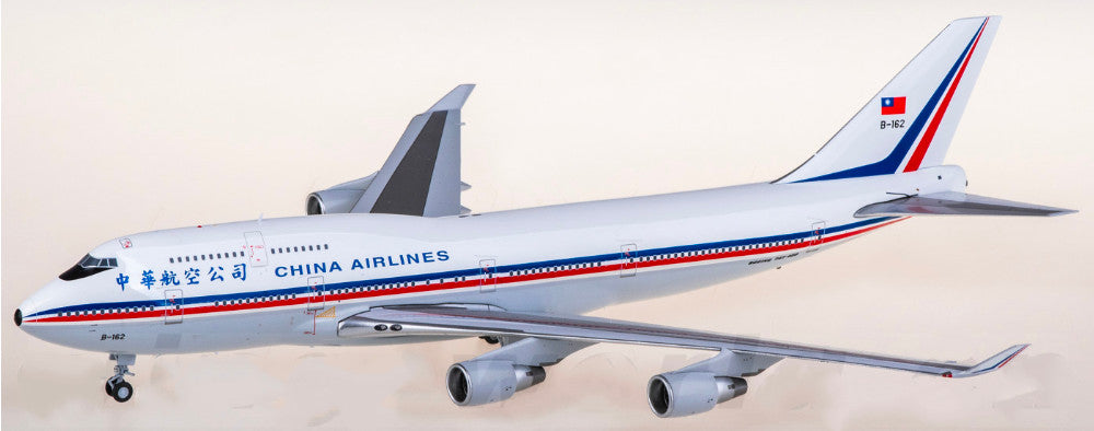1:200 JC Wings China Airlines Boeing 747-400 Passenger Diecast Airplane Model