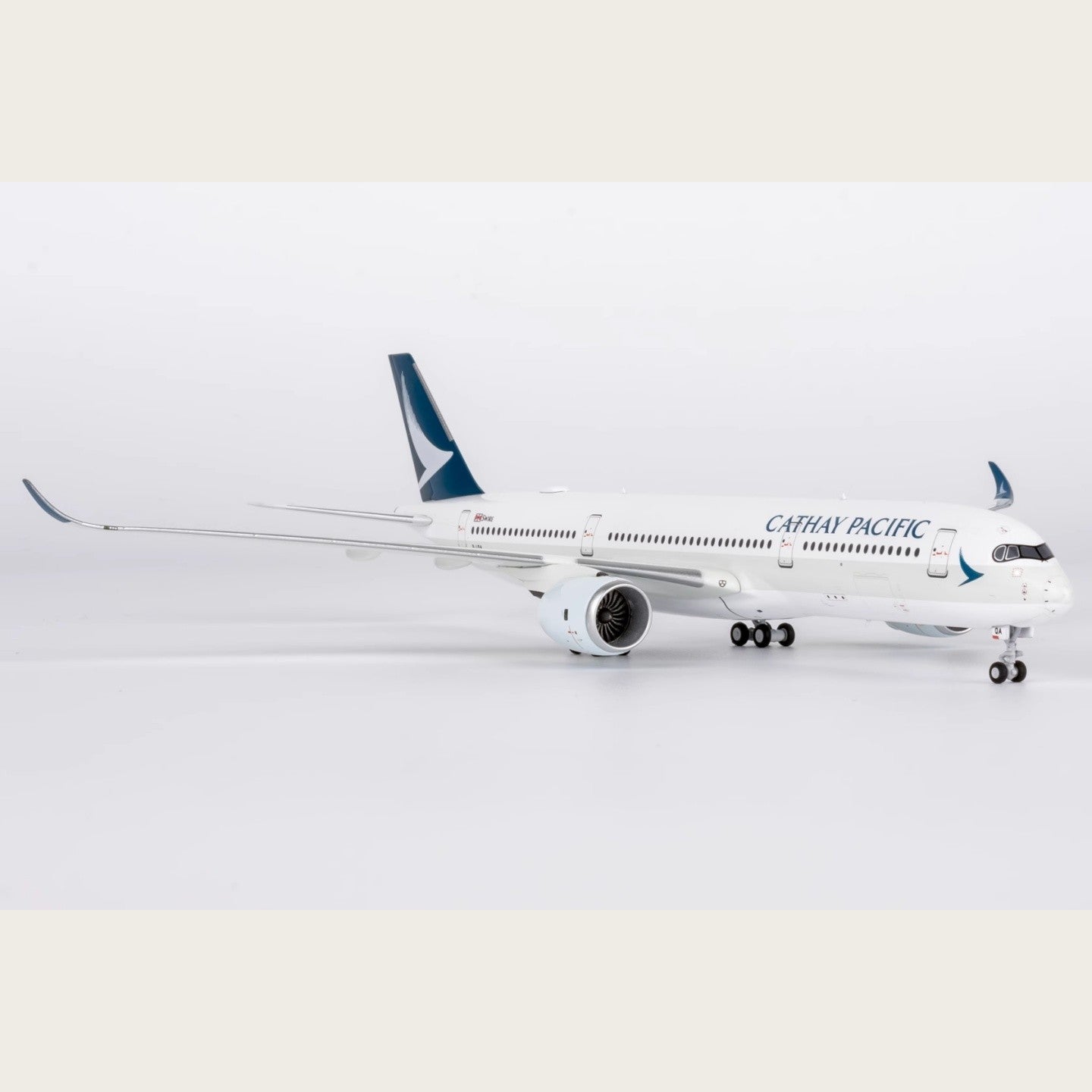 1:400 NGmodels Cathay Pacific Airbus A350-900 Passenger Diecast Airplane Model