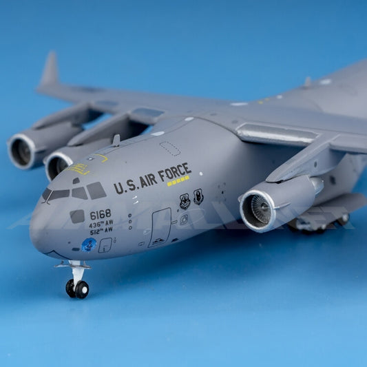 1:400 GeminiJets U.S. Air Force C-17A Diecast Aircraft Model
