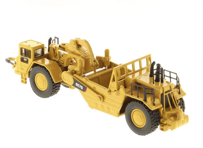 1:125 DM 657G Wheel Tractor Scraper Construction Equipment Machine Diecast Model