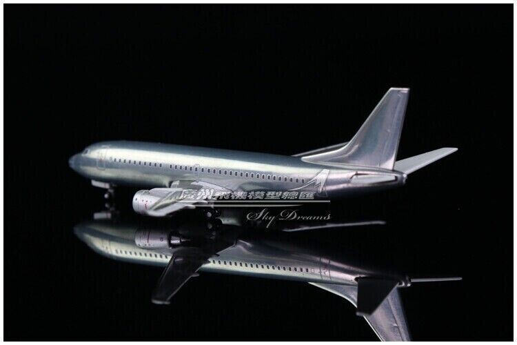 1:400 JC Wings BOEING 737-300 Passenger Blank Airplane Polishing Diecast Model