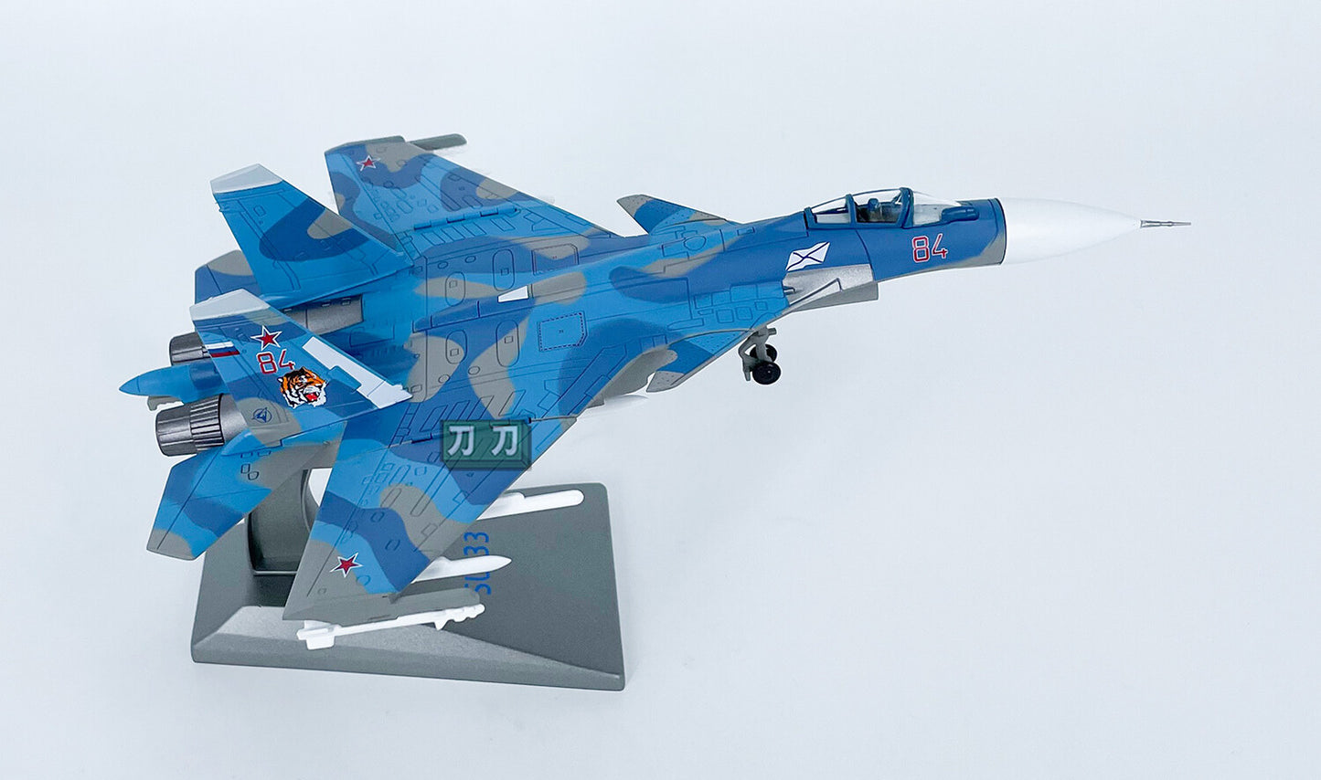 1:100 22CM AVIC SU-33 Fighter Plane Airplane Diecast Military Aircraft Model