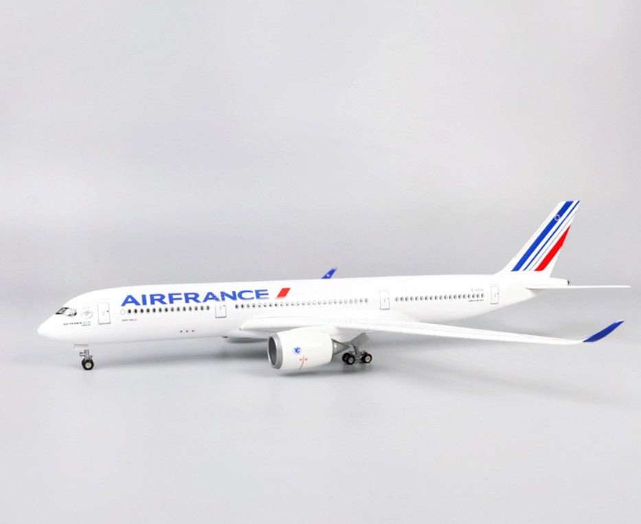 1:140 47CM AIR FRANCE AIRBUS A350 Passenger Airplane Landing Gear Resin Model