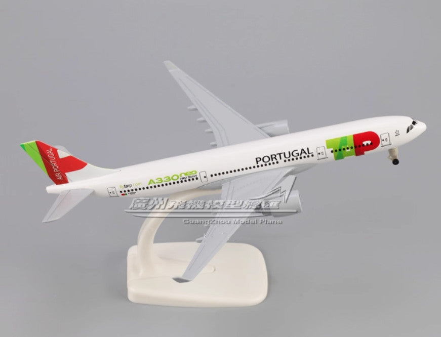 20CM TAP PORTUGAL AIRBUS A330 Passenger Plane Airplane Diecast Aircraft Model