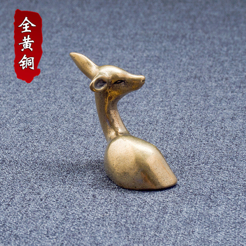 Chinese Style Antique Copper Tea Pet Bronze Deer Retro Copper Mini Bronze Ware