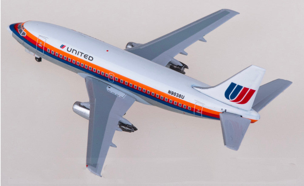 1:400 AeroClassics United Airlines B737-200 Passenger Airplane Diecast Model