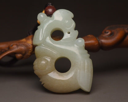 Chinese Natural Hetian Jade Carving Exquisite Unique Statue Pendant Jewelry Gift