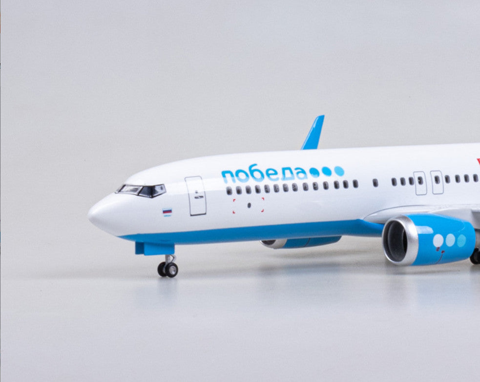 1:85 47CM Pobeda BOEING 737 MAX Passenger Airplane Landing gear Resin Model