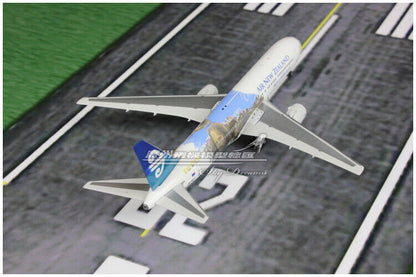 1:400 Phoenix AIR NEW ZEALAND BOEING 767-300 Passenger Airplane Diecast Model