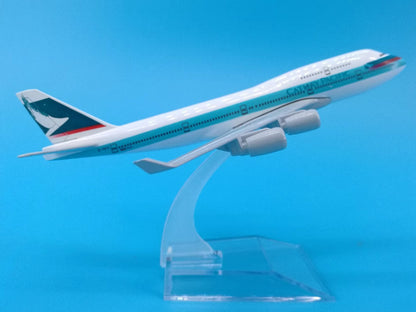 16cm CATHAY PACIFIC BOEING 747-400 Passenger Airplane Diecast Aircraft Model