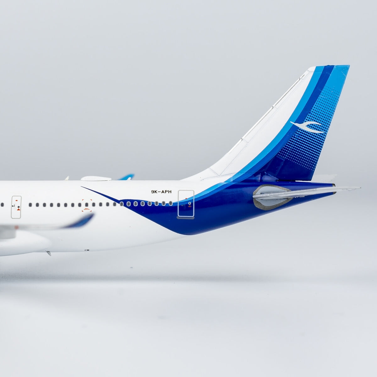1:400 NG Model KUWAIT AIRBUS A330-800neo Airplane Diecast Aircraft Plane Model