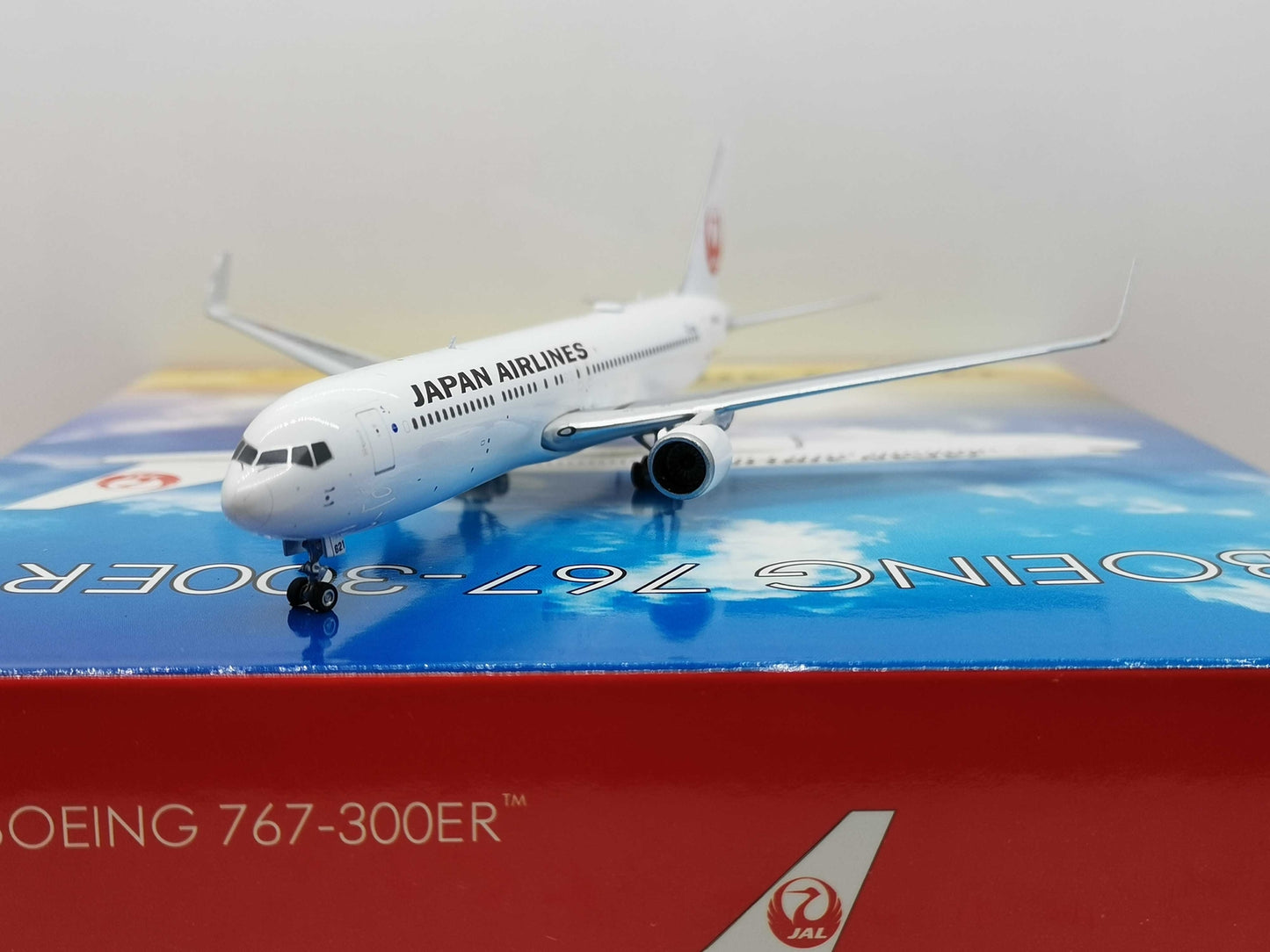 1:400 Phoenix JAPAN AIRLINES BOEING B767-300 Airplane Diecast Aircraft Model