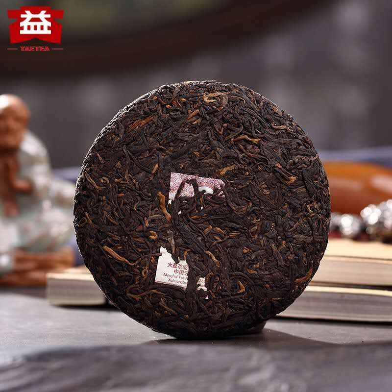 1801 China Yunnan menghai Dayi 7572 Pu erh Tea Cooked ripe Cake,er tee thé 150g