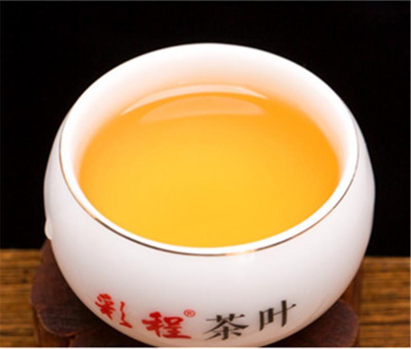 Raw Pu Erh Tea Cake Yunnan Highland Ancient Tree Sheng Pu erh 357g