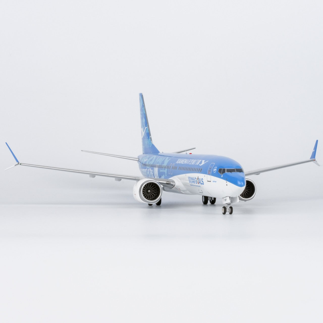 1:200 NGmodels XiamenAir Boeing 737 MAX 8 Passenger Airplane Diecast Plane Model
