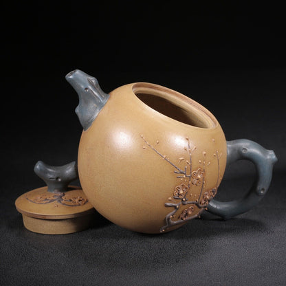 Chinese Yixing Zisha Clay Handmade Exquisite Teapot （梅香 底款：周桂珍）