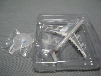 NEW 1:600 Metal QATAR Airways AIRBUS A340-600 Diecast Model