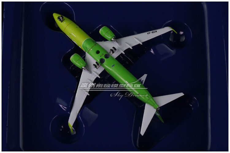 1:400 GeminiJets S7 Airlines BOEING B737-800 Airplane Diecast Plane Craft Model