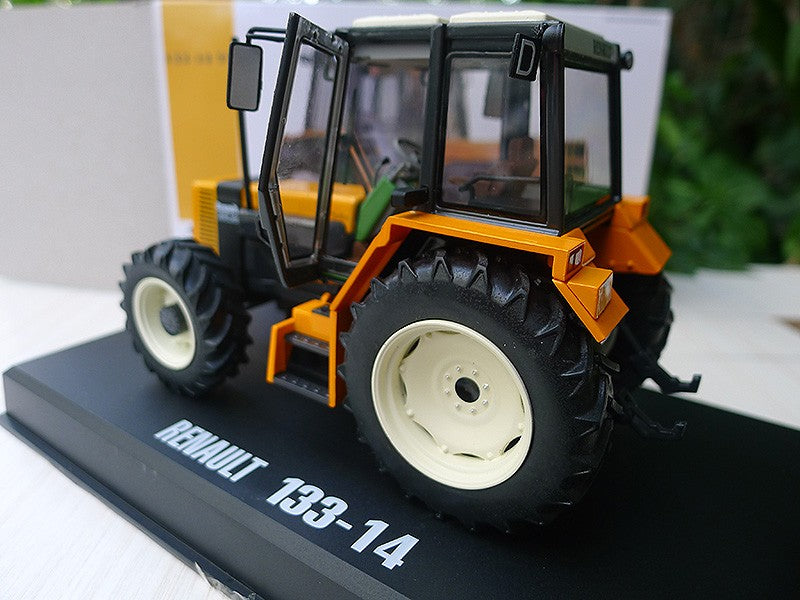 1:32 Replicagri Renault 133-14 TX Tractor Farm Vehicle Machinery Diecast Model