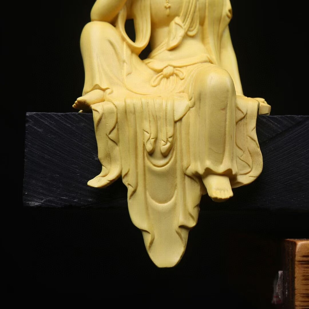 Chinese 100% Boxwood Wood Hand Carved Guanyin Kwan-yin buddha Statue table deco