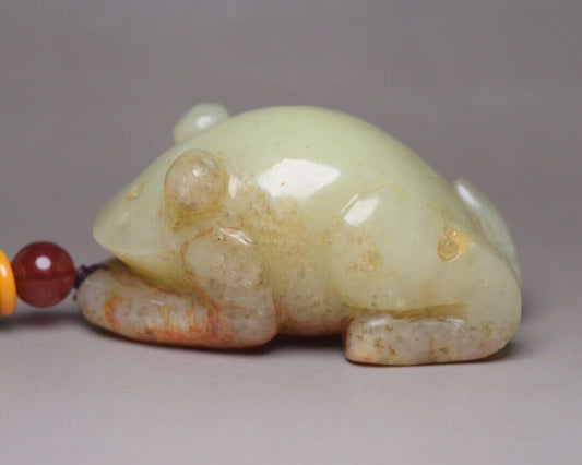Chinese Beautiful Natural Hetian Jade Carved Frog Statue Nice White Jade Pendant