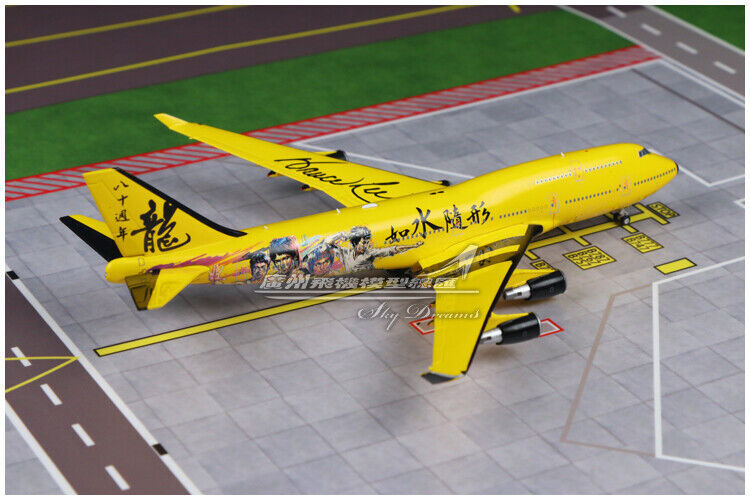 1:400 JC Wings Lee BOEING 747-400 80th Passenger Airplane Diecast Aircraft Model