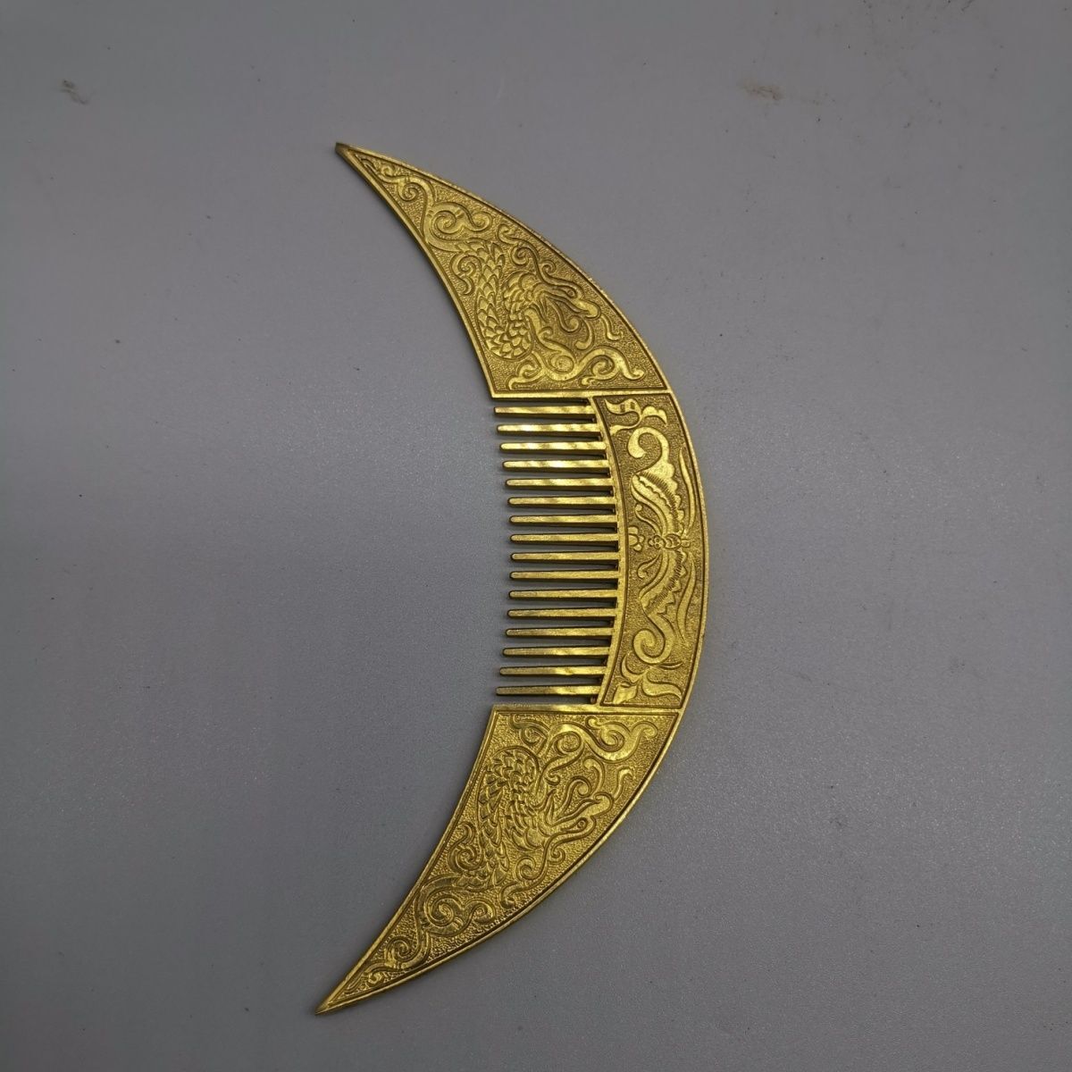 Vintage Brass Dragon Comb Crescent Shape Double Dragon Chinese Hair Tool Prop