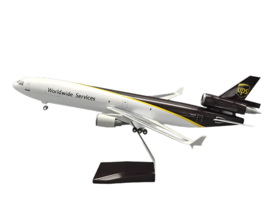 47CM 1:130 UPS McDonnell Douglas MD-11 Airplane Led Sound Light Resin Model