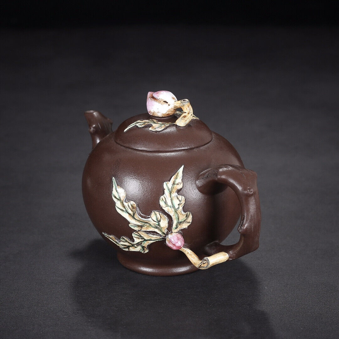 Chinese Yixing Zisha Clay Handmade Exquisite Teapot （寿桃 底款：朱可心）