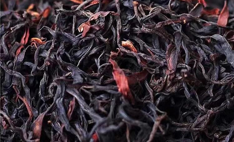 2024y YunNan Organic black Tea ancient tree Tea in 250g/box wild loosening tea