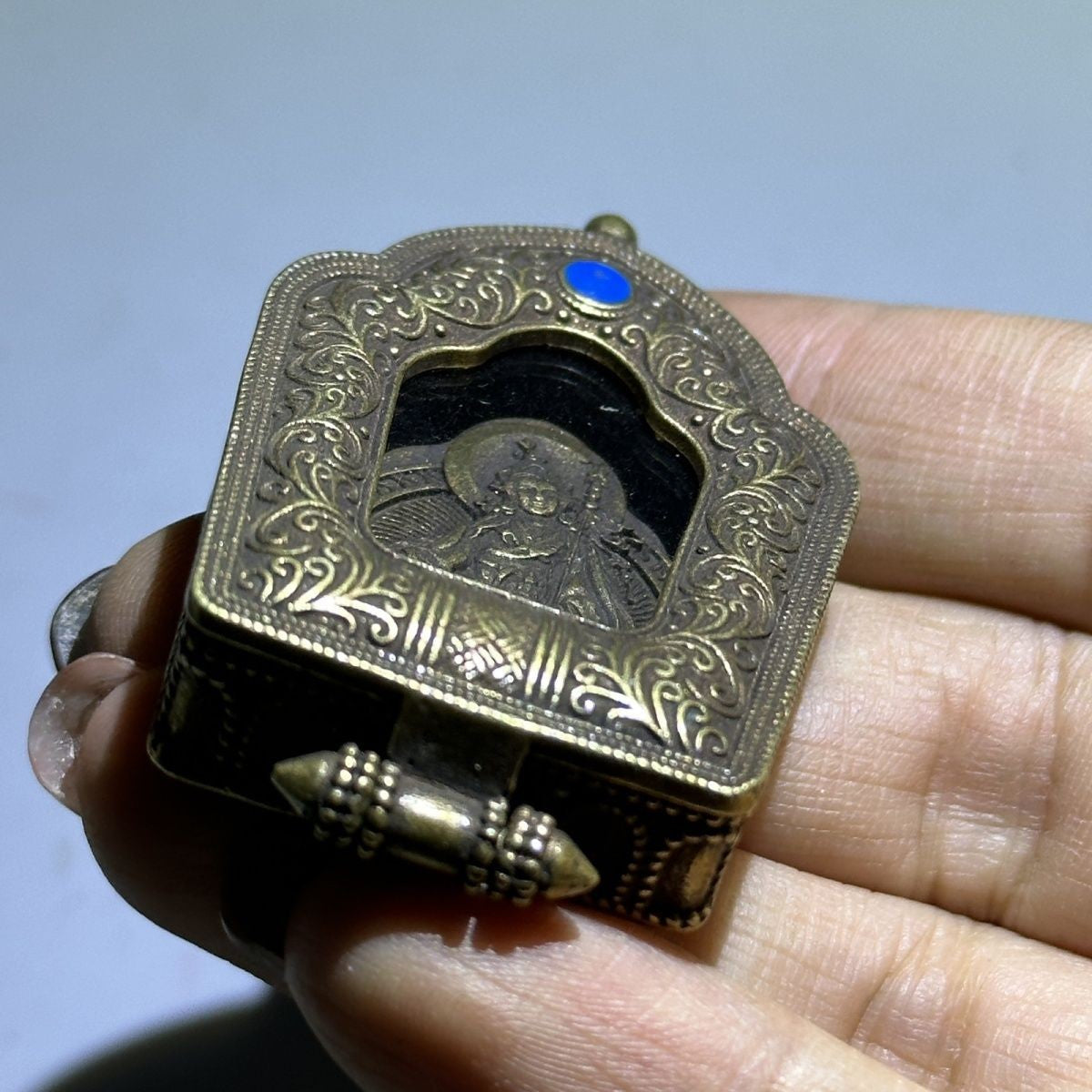 Old Brass Portable Buddha Shrine Box Pendant Amulet