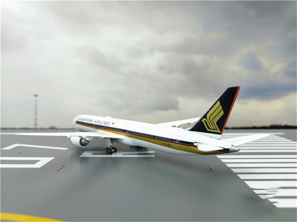 JC Wings Singapore Airlines for Boeing 787-10 9V-SCB 1:400 plane Pre-built Model