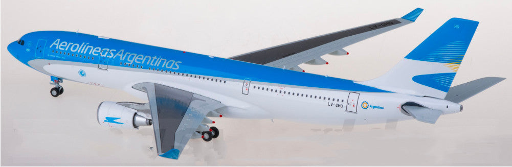 1:200 JC Wings Aerolíneas Argentinas Plane 330-200 LV-GHQ Diecast Aircraft Model