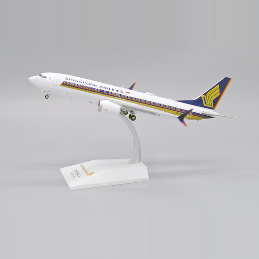 1:200 JC Wings Singapore Airlines B737 MAX 8 Passenger Airplane Diecast Model