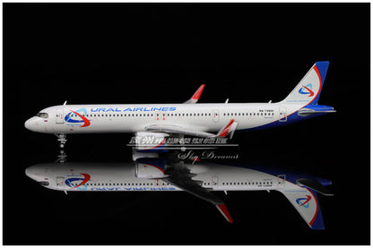 1:400 GeminiJets URAL AIRLINES BOEING A321neo Airplane Diecast Aircraft Model