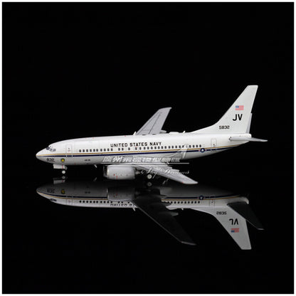 1:400 JC Wings U.S. Navy BOEING 737-700 C-40A Airplane Diecast Aircraft Model